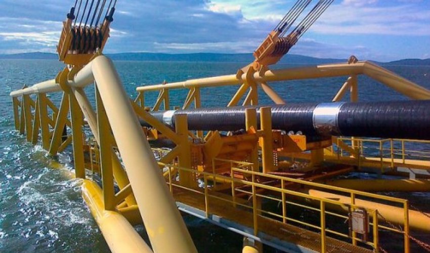 Азербайджан сможет прокладывать трубопроводы по дну Каспия - МИД