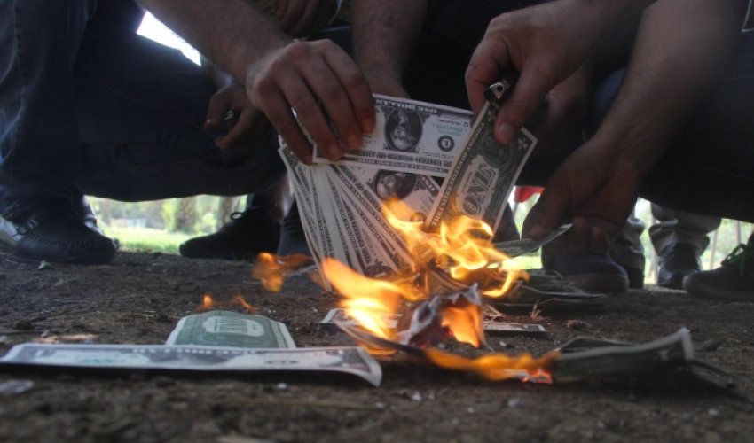 Türklərdən ağlasığmaz boykot - VİDEO