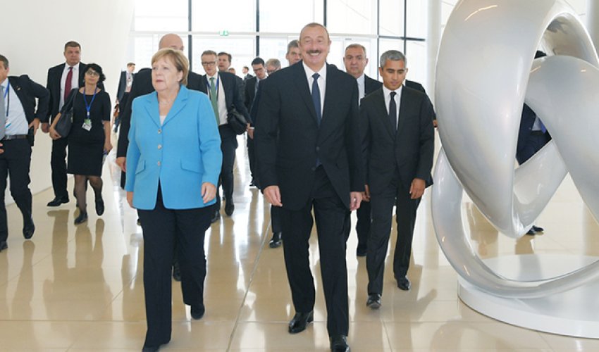 İlham Əliyevlə Merkel nədən danışdılar? - Görüşün detalları