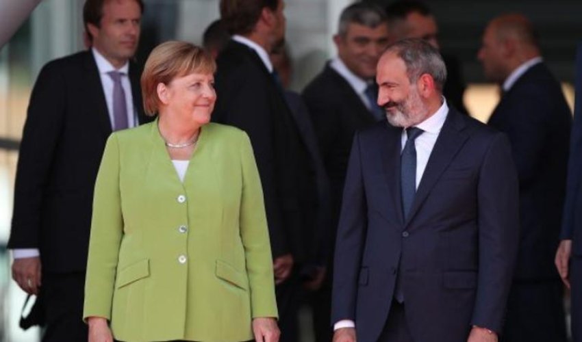 Merkel Ermənistanda Merkel Ermənistanda