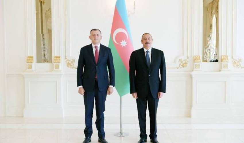 Prezident Gürcüstanın yeni səfirini qəbul edib