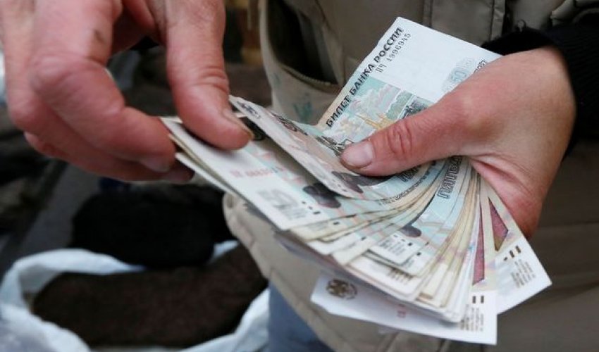 Rubl kəskin ucuzlaşdı Rubl kəskin ucuzlaşdı