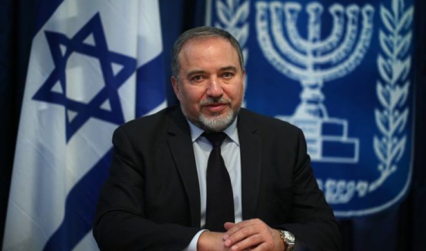 Liberman Bakıya gəlir