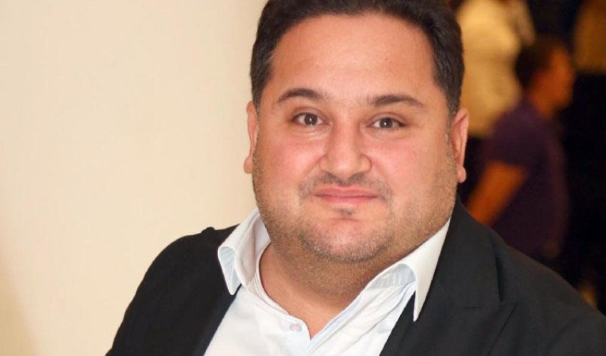 Murad Dadaşov “90ların fotosu”nu paylaşdı