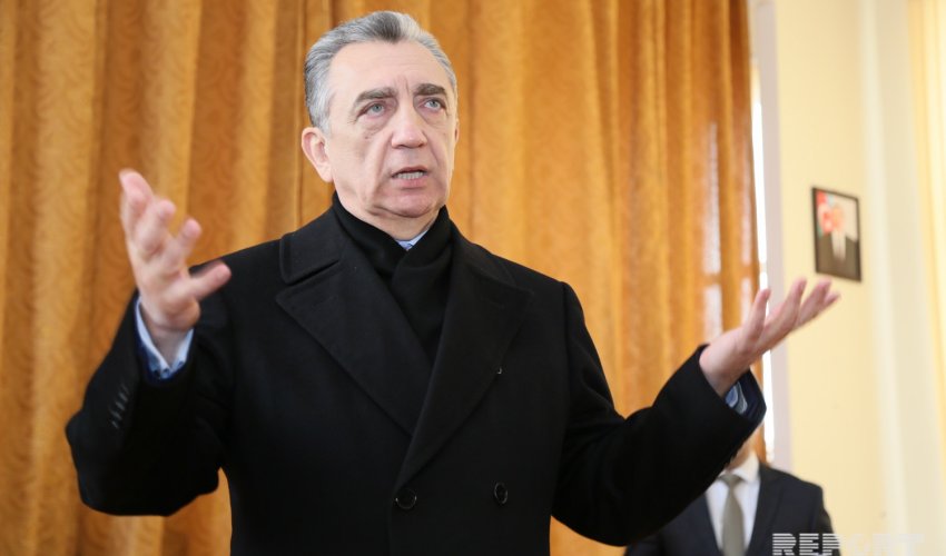 Eldar Əzizov onu vəzifəsindən AZAD ETDİ