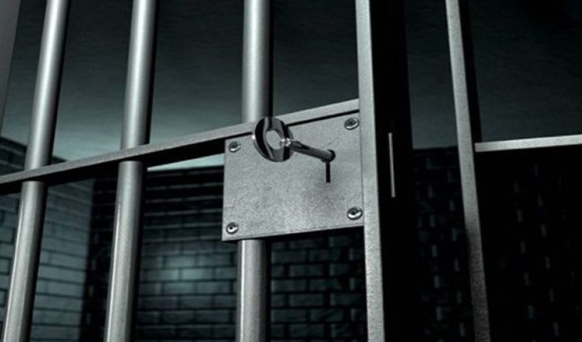 Azərbaycanda yüksək vəzifəli məmurlar həbs edildi - Adlar