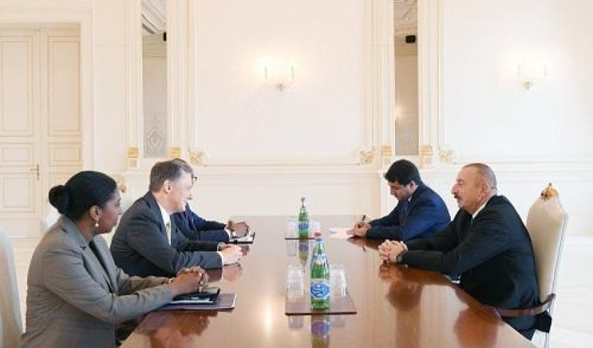 İlham Əliyev ABŞ rəsmisi ilə görüşdü