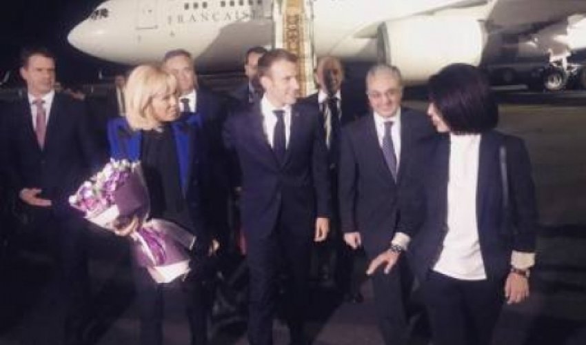 Makron Yerevana gəlib