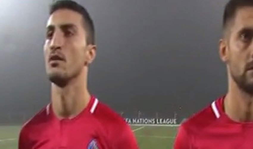 Araz Abdullayev himni səhv oxudu, tənqid olundu - VIDEO