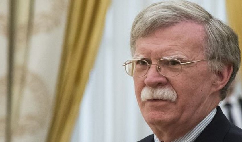 Trampın müşaviri Bakıya niyə gəlir?