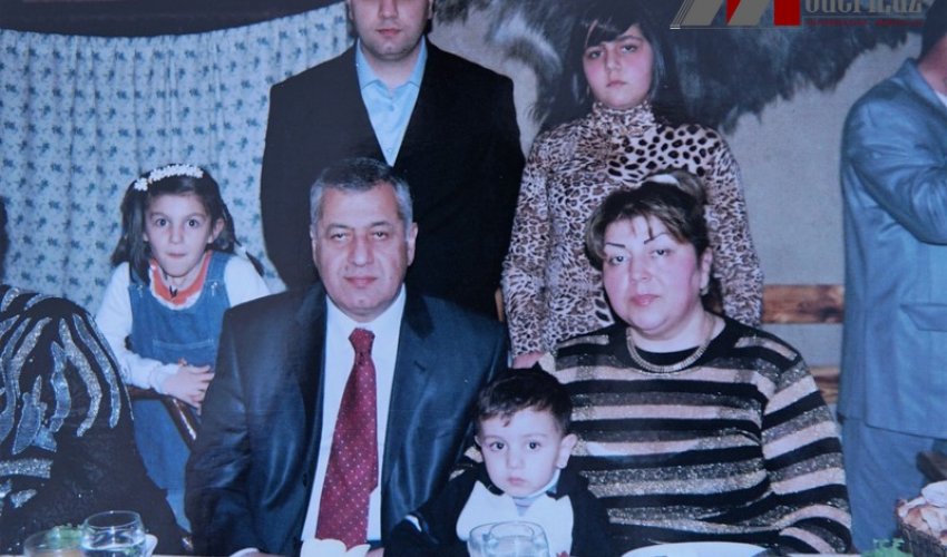 Deputat: Orta məktəbdə oxuyanda palto görməmişəm, geyinməmişəm - FOTO Deputat: Orta məktəbdə oxuyanda palto görməmişəm, geyinməmişəm - FOTO