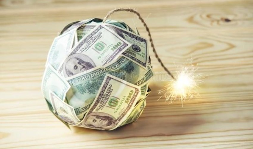 Bu ölkə dollar satışına qadağa qoydu