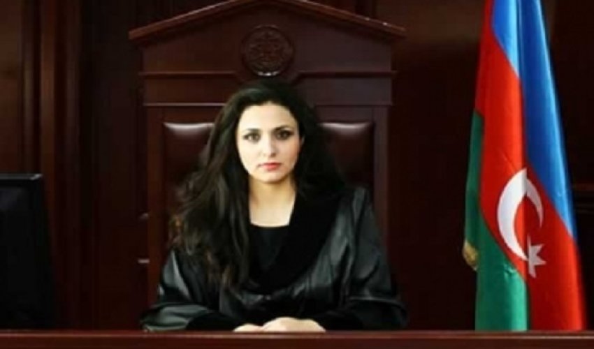 Azərbaycanda qadın hakim istefa verdi Azərbaycanda qadın hakim istefa verdi