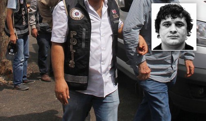 Məşhur qanuni oğru Türkiyədə ələ keçdi (FOTOLAR) Məşhur qanuni oğru Türkiyədə ələ keçdi (FOTOLAR)