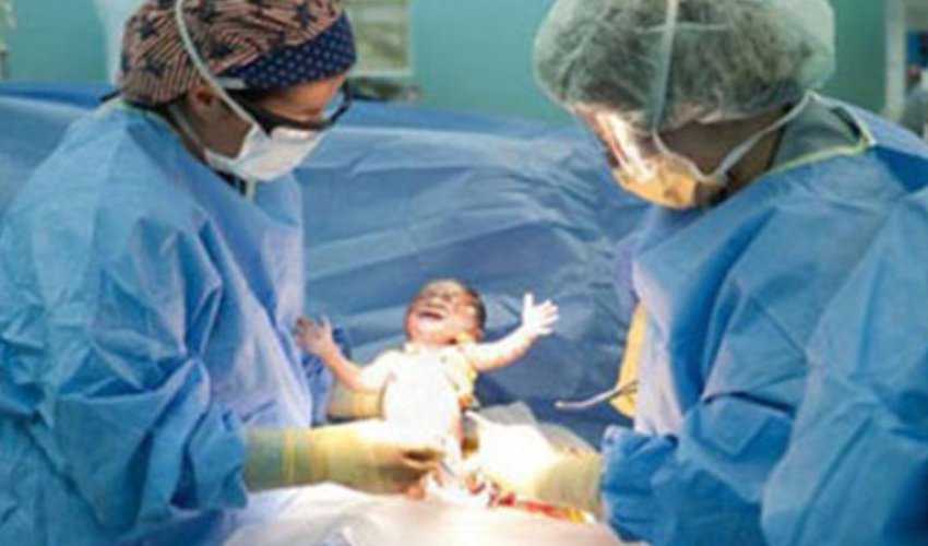 Əkiz uşaq dünyaya gətirdi, amma hər ikisi... - Azərbaycanda Əkiz uşaq dünyaya gətirdi, amma hər ikisi... - Azərbaycanda