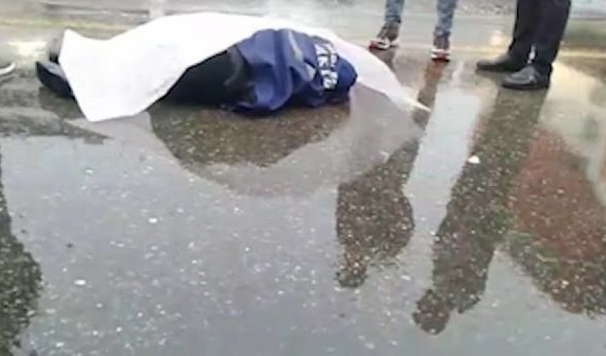 Еще одна уборщица попала под машину – ВИДЕО