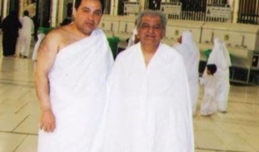 Abel Məhərrəmovun Həcc ziyarətindəki fotosunda yer alan şəxsin kimliyi ortaya çıxdı - FOTO