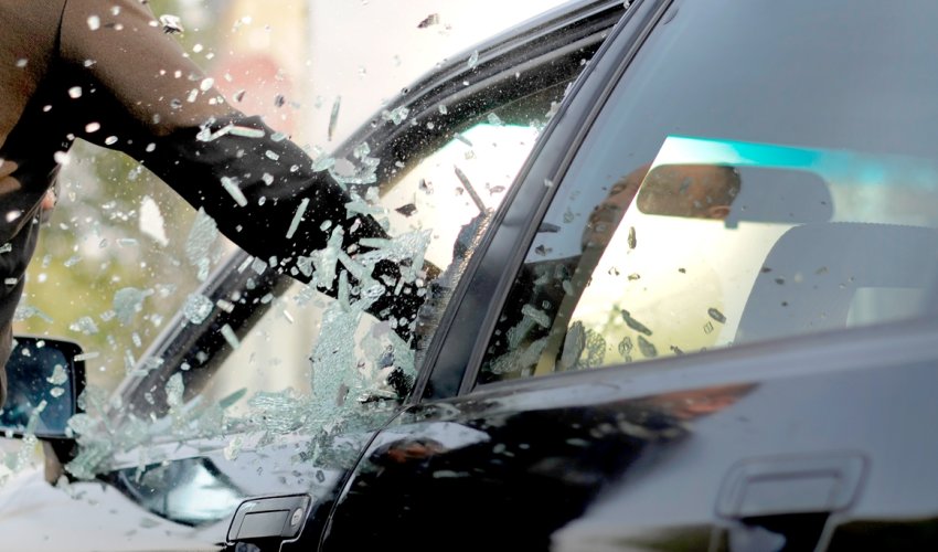 В Баку за сутки ограбили девять автомобилей 