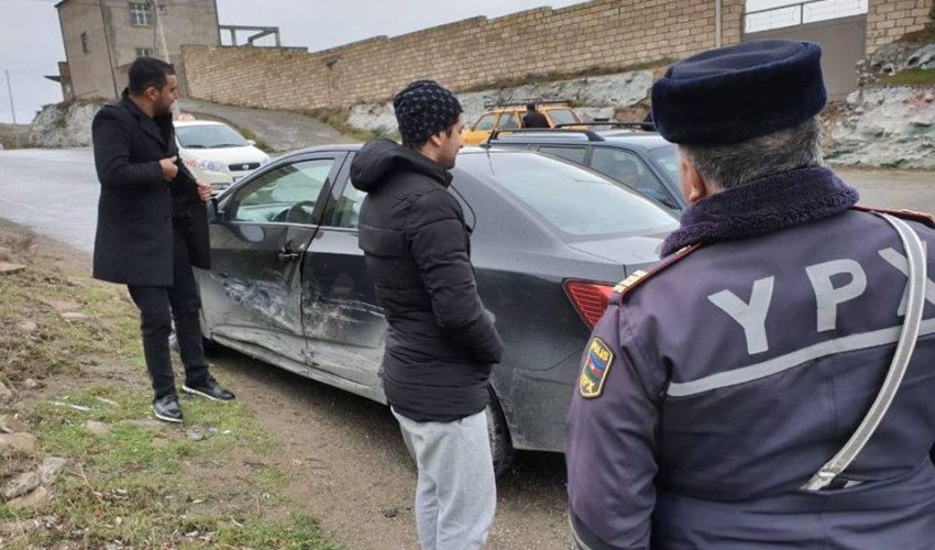 Tanınmış teleaparıcı qəza keçirdi - FOTO