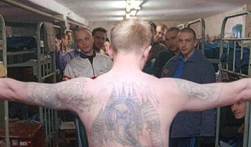 Azərbaycanda məhbusların intim həyatı: Qadın yoxdursa...