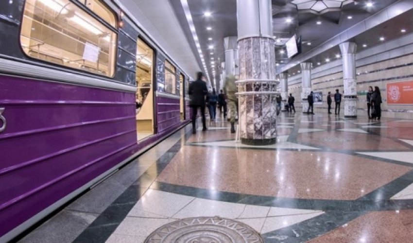 В новогоднюю ночь бакинское метро будет работать до 2.00 В новогоднюю ночь бакинское метро будет работать до 2.00