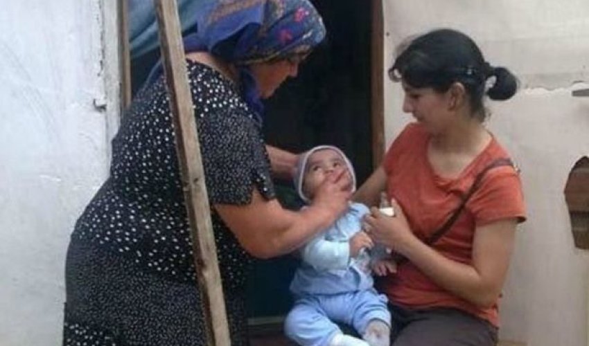 Meyvə tumlarını uşaqların ağzına özümüz üfürürük – “Çöpçü” ilə müsahibə+ VİDEO