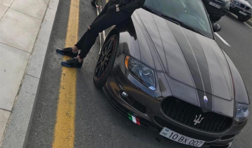 Azərbaycanlı futbolçuların maşınları: 