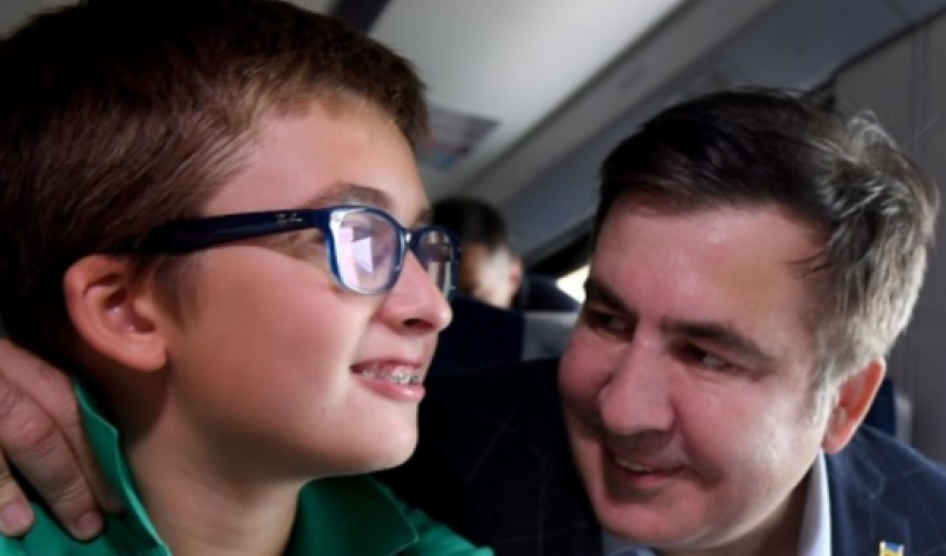 Saakaşvilinin oğlu da 