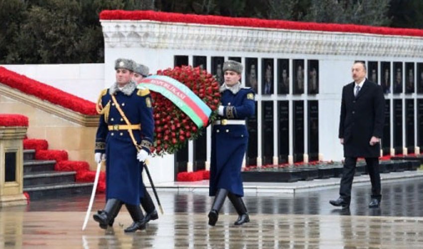 Prezident Şəhidlər Xiyabanını ziyarət etdi