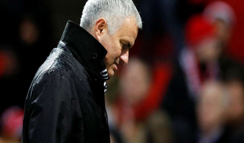 Joze Mourinyoya 1 il iş kəsildi