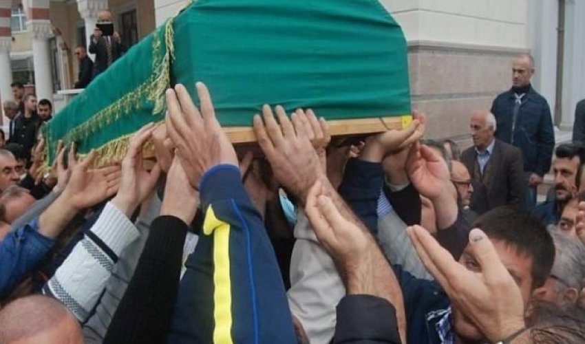 Xəstəliyə görə ayağı kəsilən məşhur aktyor dünyasını dəyişdi - FOTOLAR