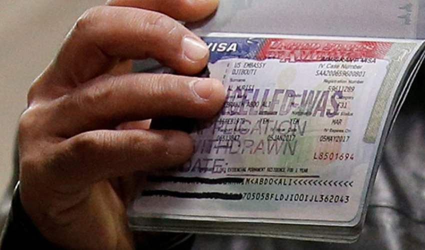 “Green Card” qalibi Azərbaycandan Amerikaya getmək üçün qız axtarır “Green Card” qalibi Azərbaycandan Amerikaya getmək üçün qız axtarır