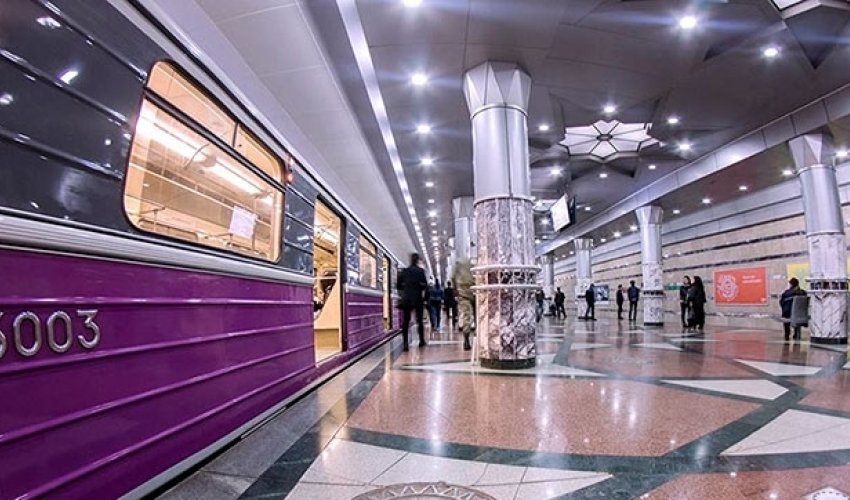 Интервалы между поездами в бакинском метро могут быть сокращены Интервалы между поездами в бакинском метро могут быть сокращены