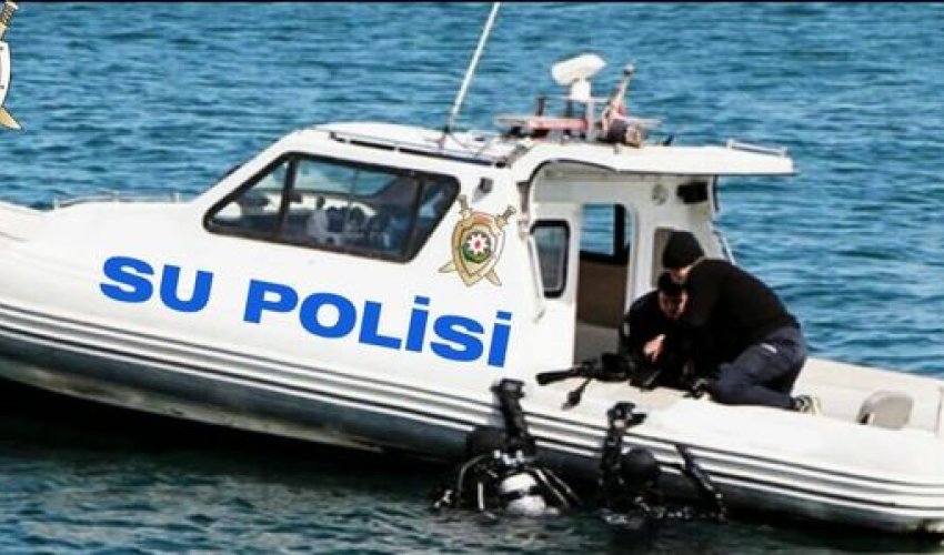 Задержан коптивший рыбу на свалке человек - ВИДЕО