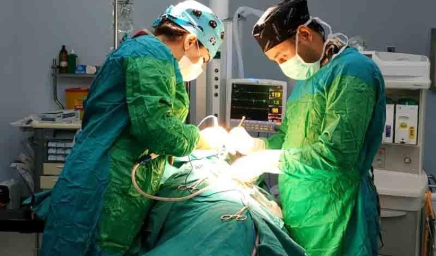 Bakıda yayılmış qrip 7 yaşlı uşağın ağciyərini belə dağıtdı - FOTO Bakıda yayılmış qrip 7 yaşlı uşağın ağciyərini belə dağıtdı - FOTO
