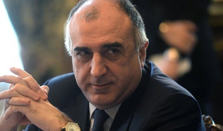 Эльмар Мамедьяров посадил на место армянских журналистов - ВИДЕО