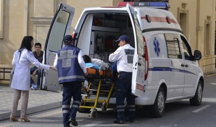 Azərbaycanda dəhşət: Restoranda müştərini döydülər, sonra üstünə qaynar su töküb yandırdılar
