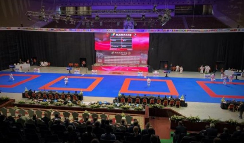 Rafael Ağayev Premyer Liqada bürünc medal üçün döyüşəcək