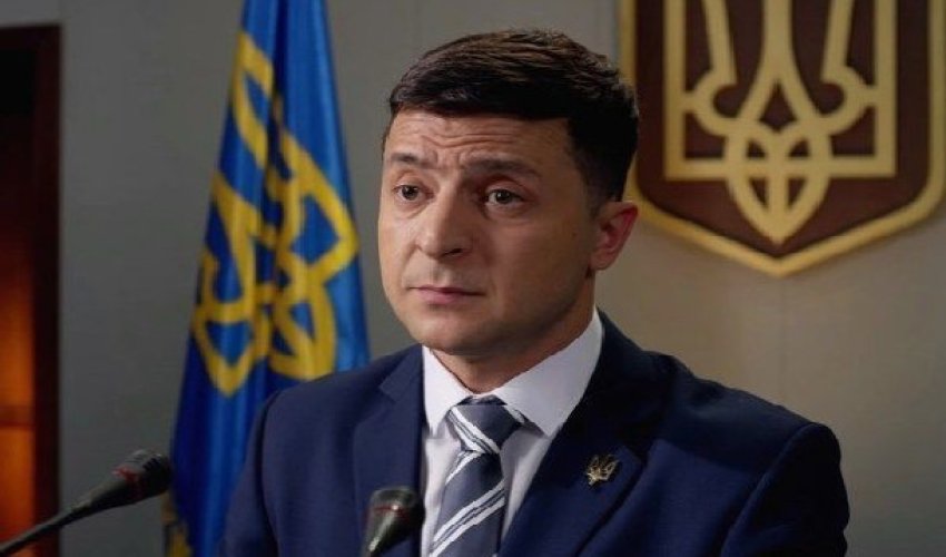 Vladimir Zelenski : “Qalib gəlmişəm, amma heç bir səlahiyyətim yoxdur” Vladimir Zelenski : “Qalib gəlmişəm, amma heç bir səlahiyyətim yoxdur”