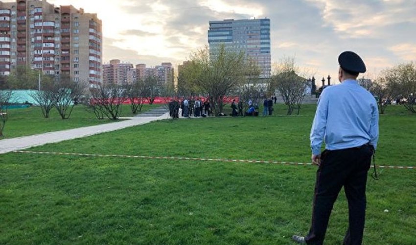 Ata qumar borcuna görə öldürülən oğlunun qisasını aldı - TƏFƏRRÜAT Ata qumar borcuna görə öldürülən oğlunun qisasını aldı - TƏFƏRRÜAT