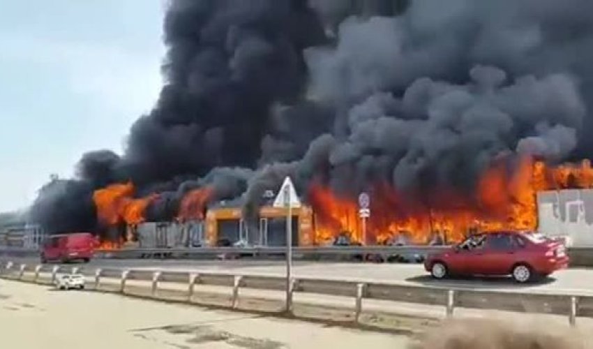 Rusiyada iri bazar yanır - VİDEO