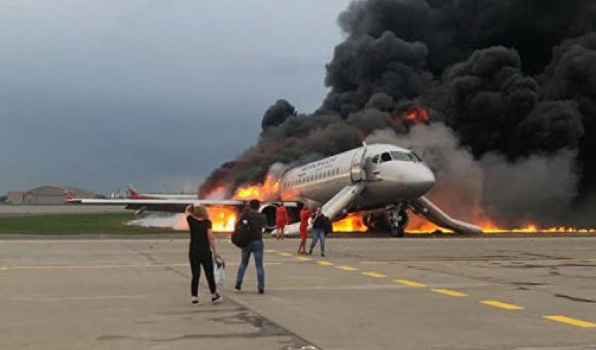 Təyyarə qəzasında ölənlər arasında azərbaycanlı var? - RƏSMİ AÇIQLAMA