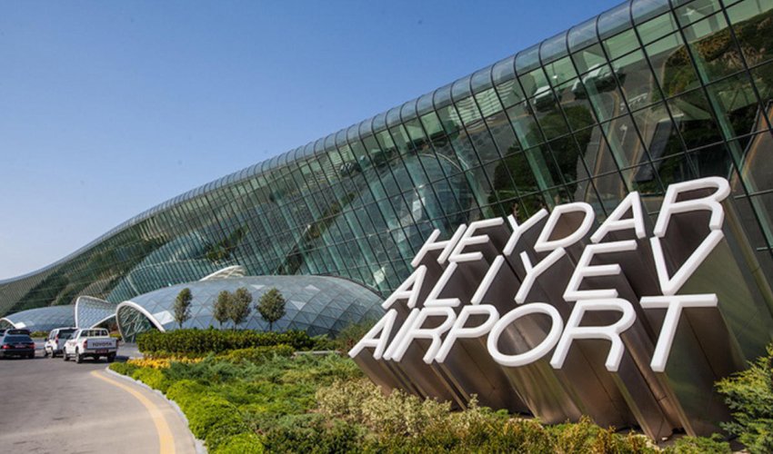 Аэропорты Азербайджана за первые четыре месяца обслужили почти 1,5 млн. пассажиров