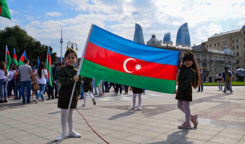 Bakıda Azarkeş Festivalı: finala 1 gün qaldı - FOTOLAR