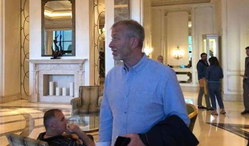 Roman Abramoviç Bakıya gəlib