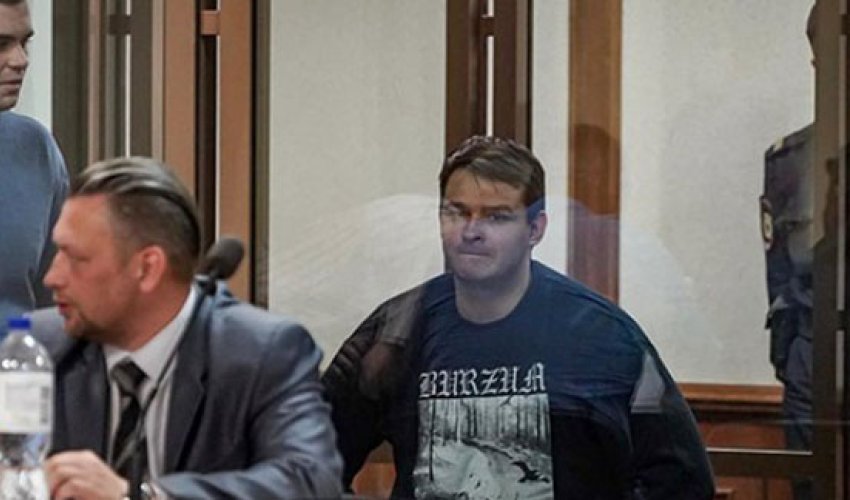 Rusiyada azərbaycanlını vəhşicəsinə döyən ekstremist qrup üzvlərinə 55 il həbs cəzası verildi – Foto – Video Rusiyada azərbaycanlını vəhşicəsinə döyən ekstremist qrup üzvlərinə 55 il həbs cəzası verildi – Foto – Video
