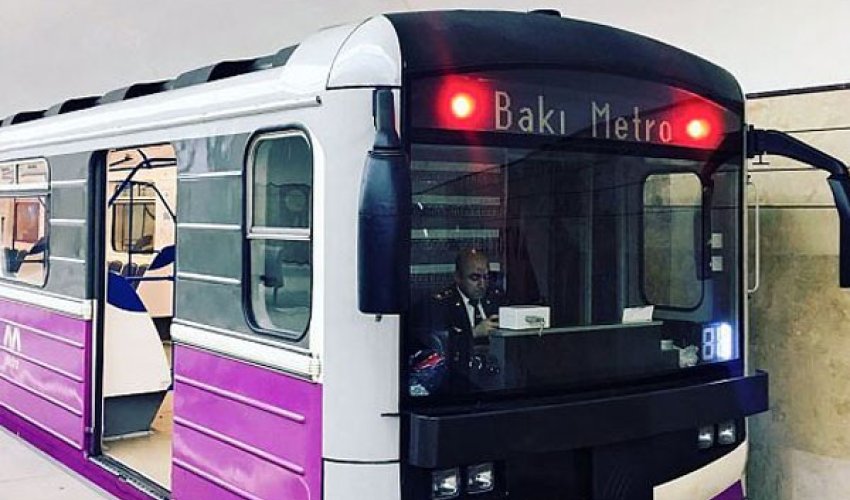 Metro yay qrafikinə keçir: Qatar sayı azalır, interval artır Metro yay qrafikinə keçir: Qatar sayı azalır, interval artır