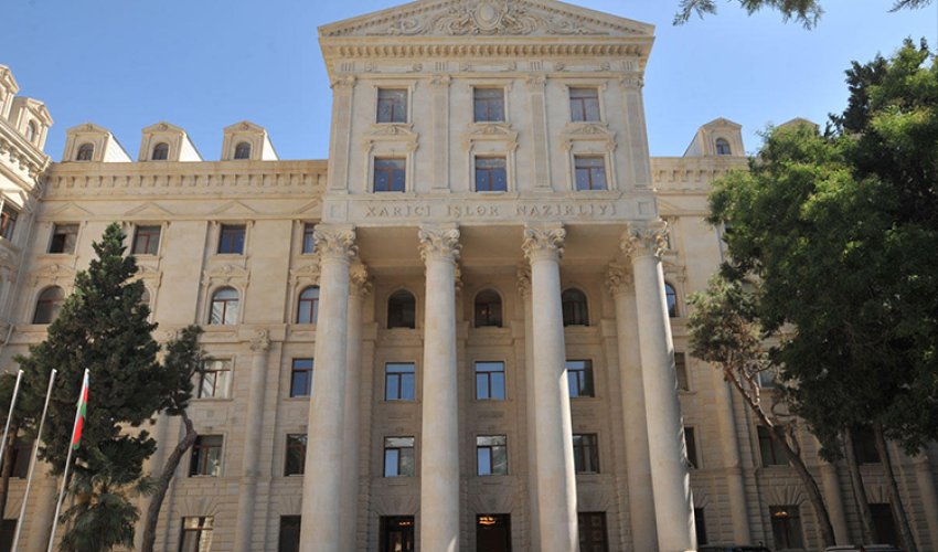 Elmar Məmmədyarov Avropa Şurasının komissarı ilə görüşüb