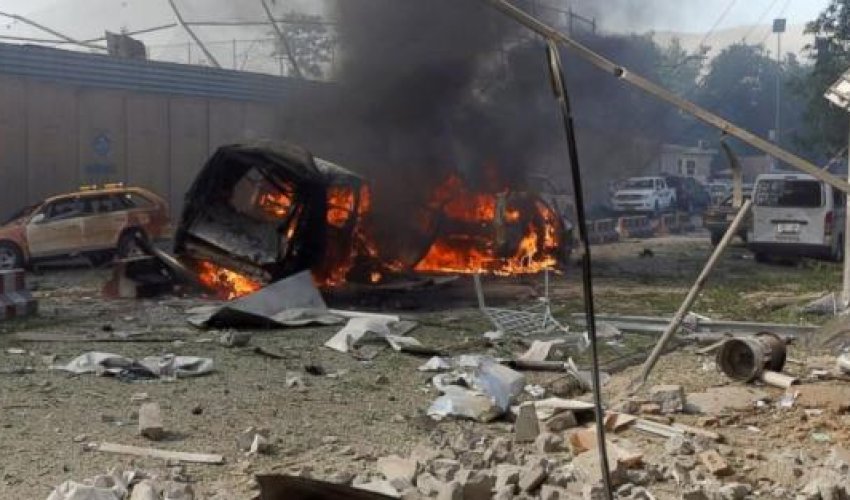 Əfqanıstanda yol qırağında bomba partlayıb Əfqanıstanda yol qırağında bomba partlayıb