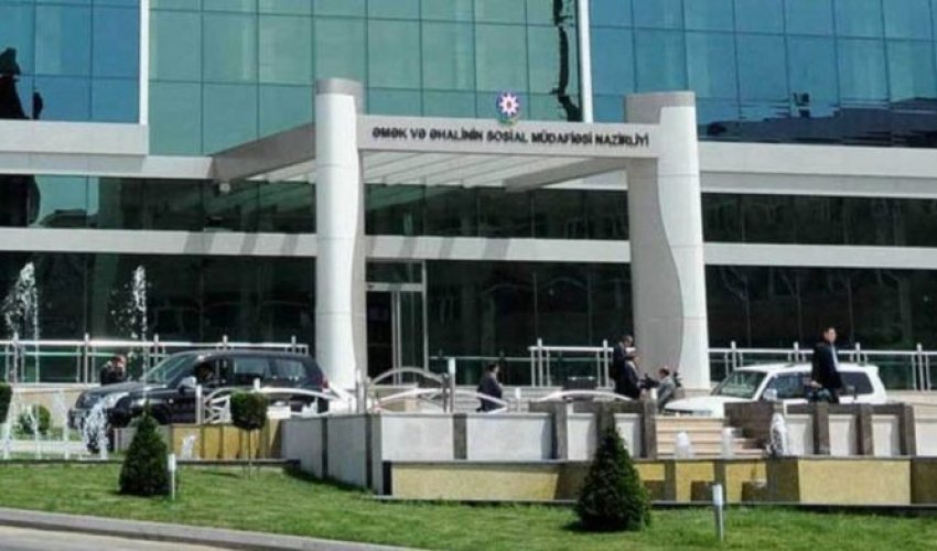 Nazirliyin DİQQƏTİNƏ-2 ayağı yoxdur, əlillik ala bilmir - VİDEO Nazirliyin DİQQƏTİNƏ-2 ayağı yoxdur, əlillik ala bilmir - VİDEO